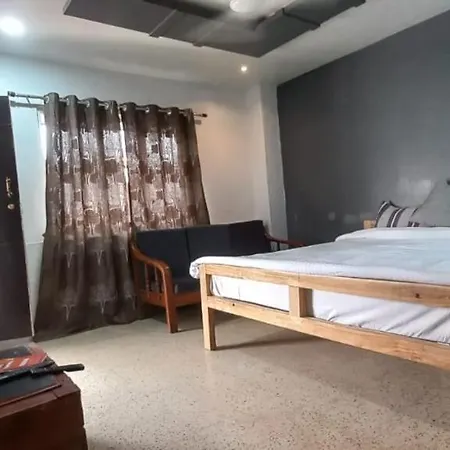 Swanky Sojourns Home Stay With 1T Ac Bedroom Kolhapur Room photo