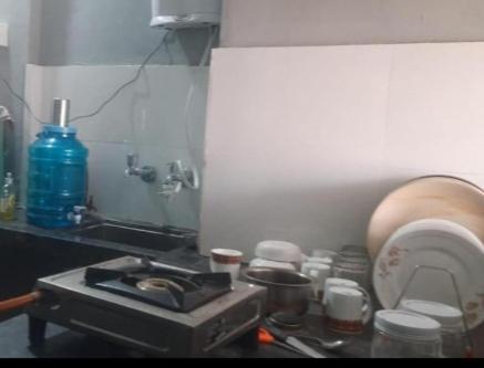 Holiday home Swanky Sojourns With 1t Ac Bedroom