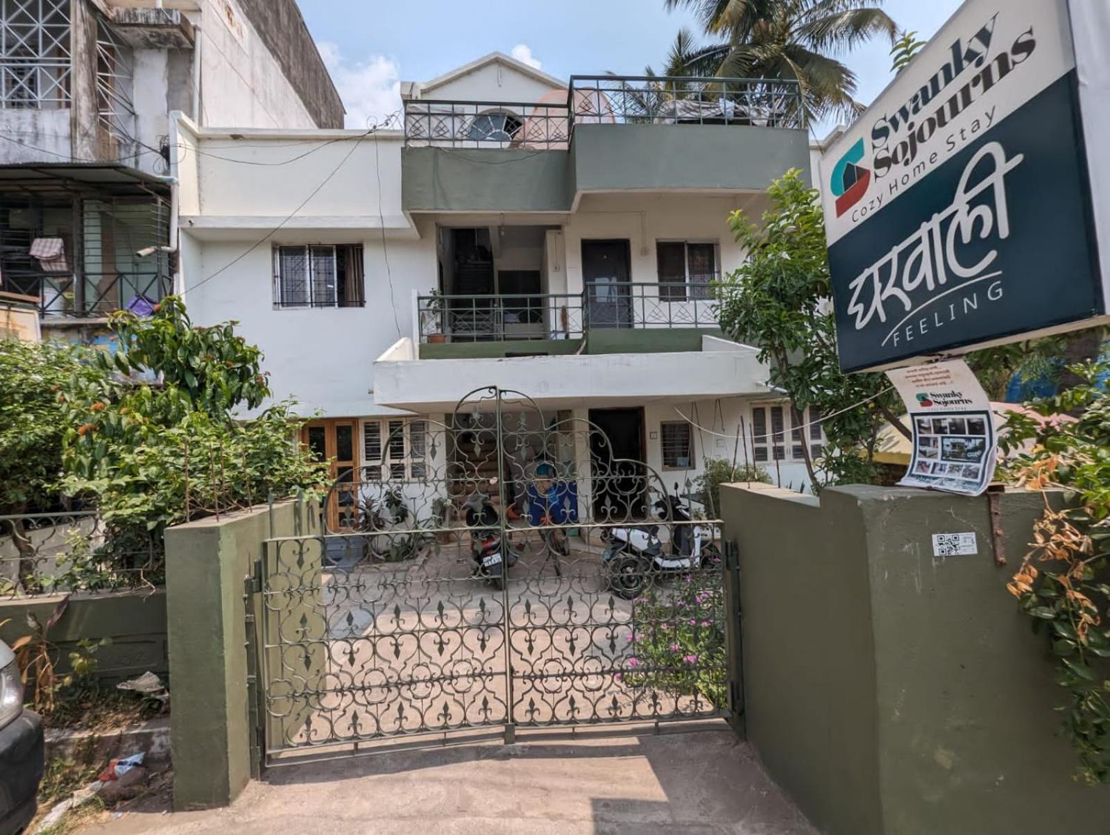 Swanky Sojourns With 1t Ac Bedroom Holiday home *