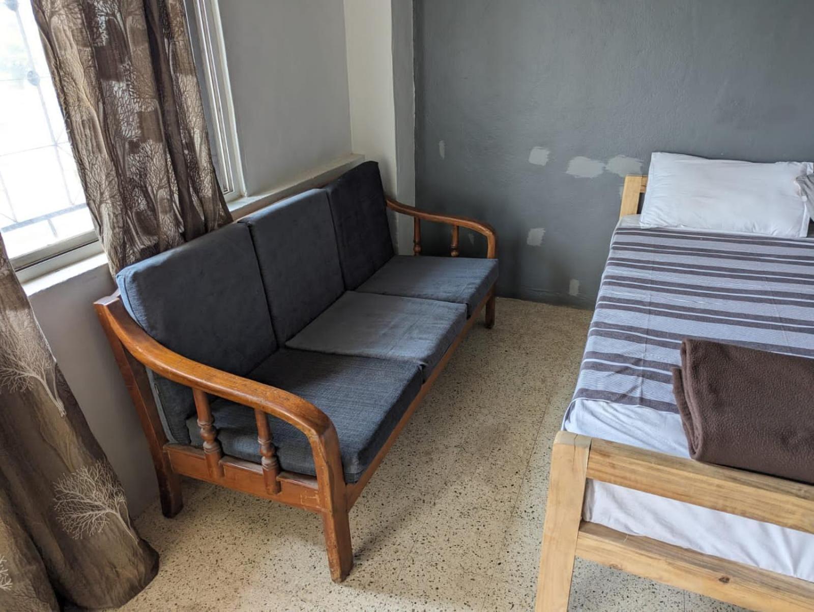 Swanky Sojourns With 1t Ac Bedroom *